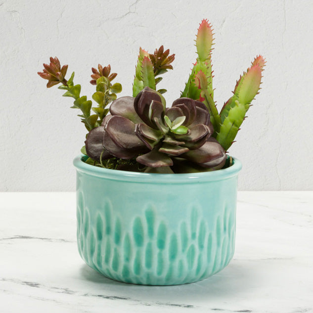 Textured plant pots