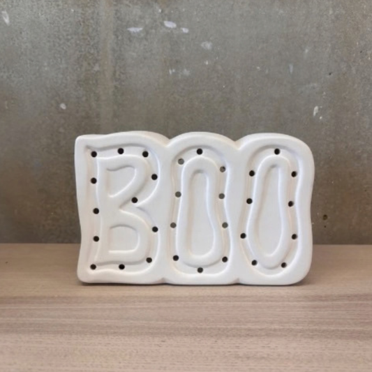 Boo Light with tea light -18cm x 6.5cm x 11.5cm