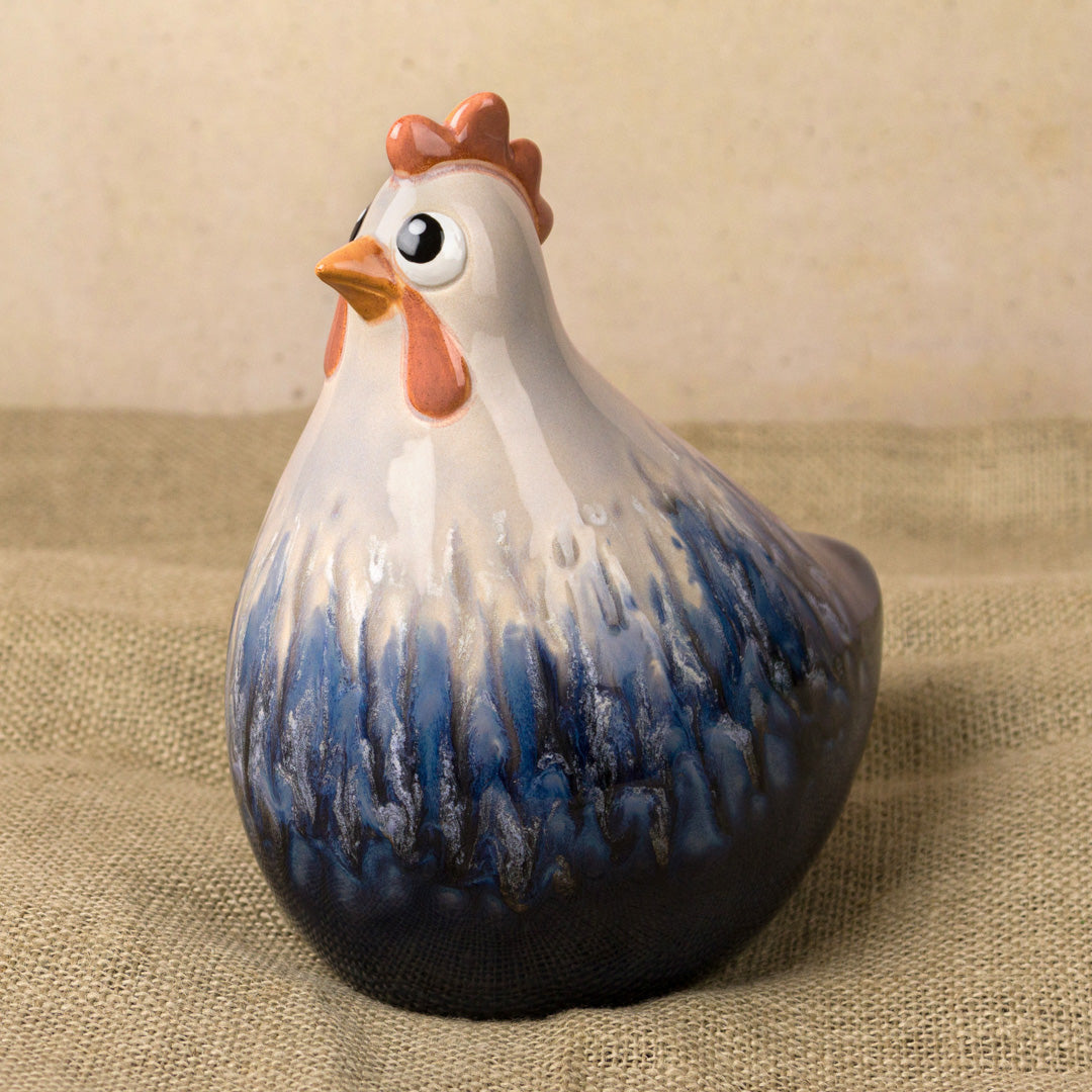 Holly Hen, 20cm tall